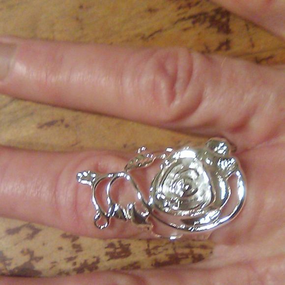 Rose  ring - Picture 2 of 4